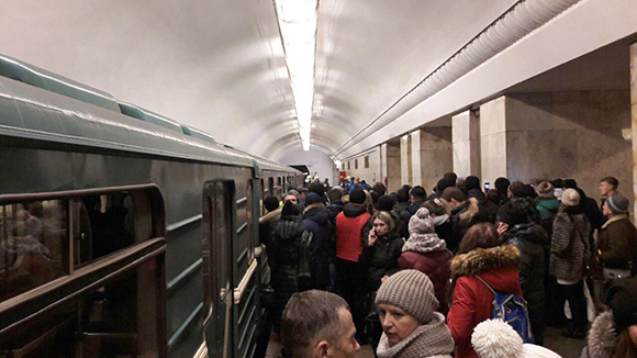 На красной ветке метро Москвы произошёл инцидент с пассажиром